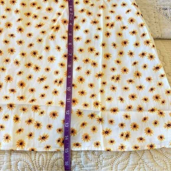 NWT WeWoreWhat mini slip skirt in daisy print women XS - Picture 11 of 11